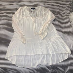 Elegant White Lace Women's Top